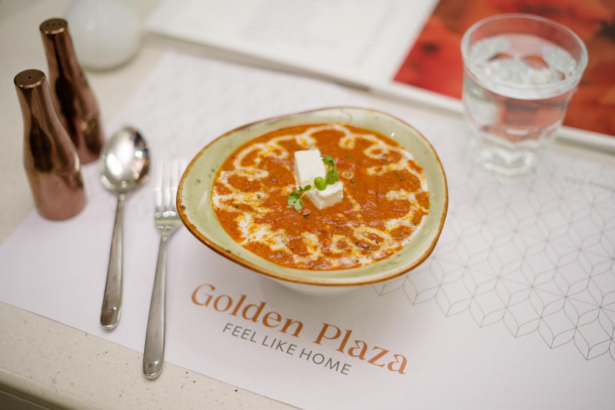 Golden Plaza Hotel Ahmedabad Ngoại thất bức ảnh