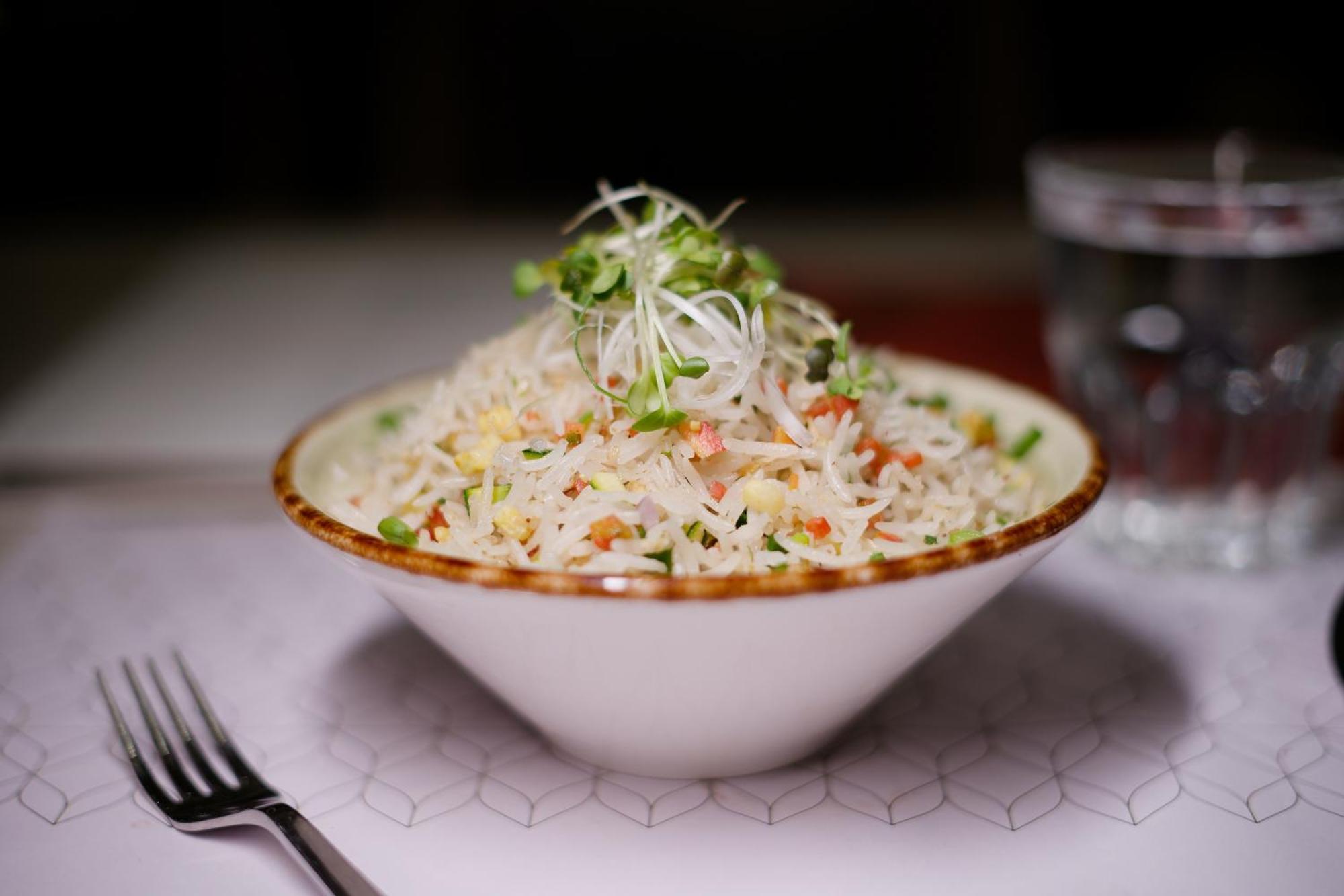 Golden Plaza Hotel Ahmedabad Ngoại thất bức ảnh