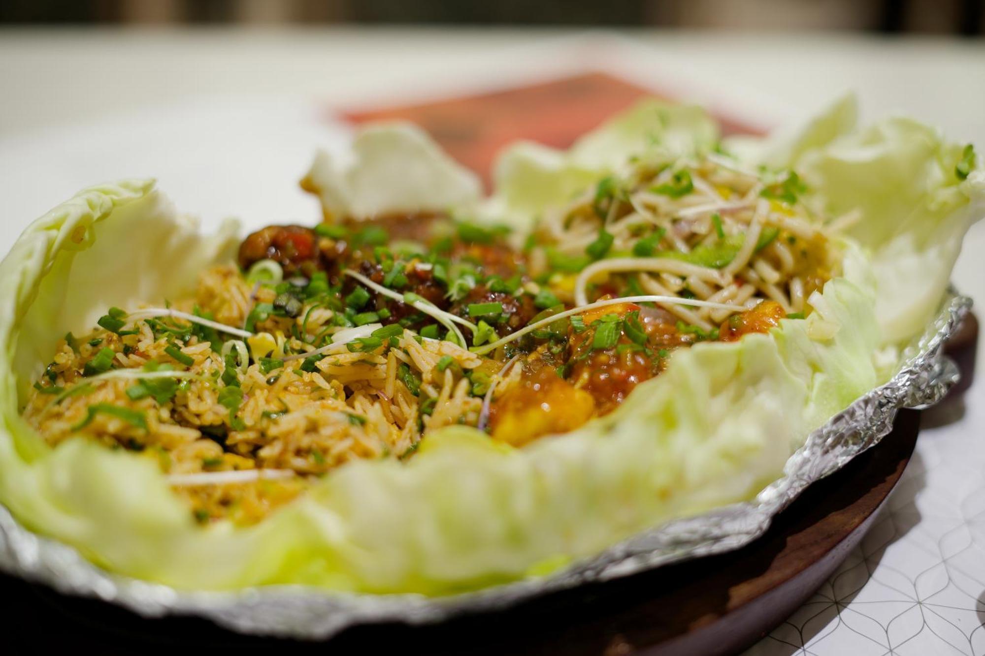 Golden Plaza Hotel Ahmedabad Ngoại thất bức ảnh
