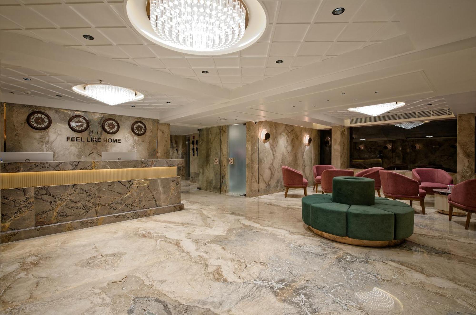 Golden Plaza Hotel Ahmedabad Ngoại thất bức ảnh